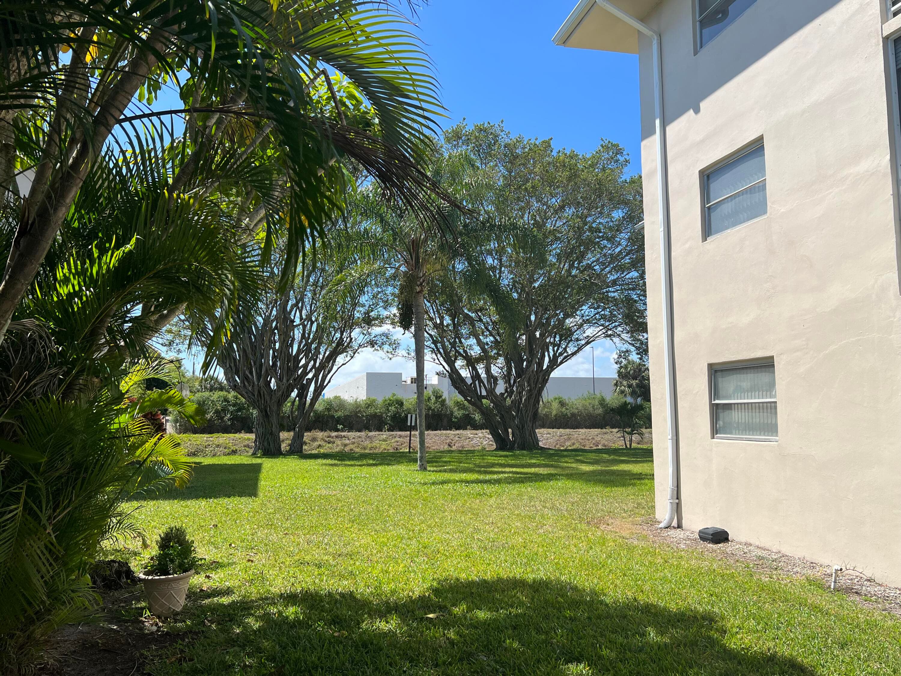 2682 S Garden Drive 103, Lake Worth, FL 33461 — photo 34 of 37