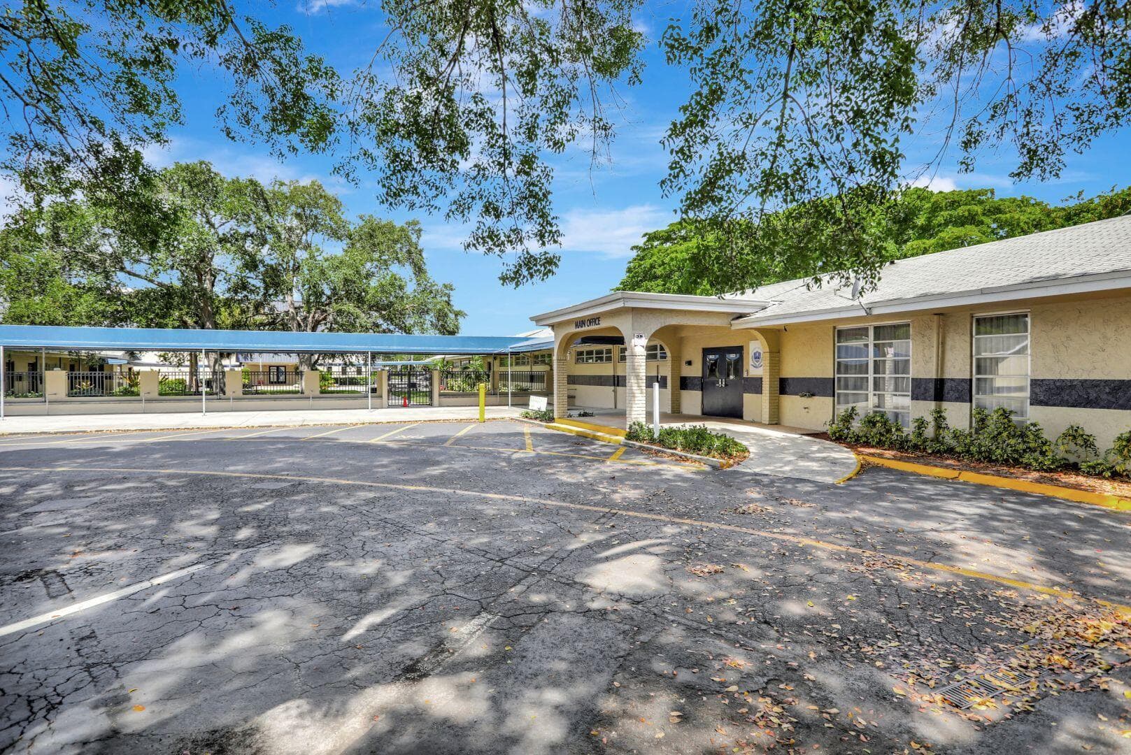 959 SE 6th Avenue, Deerfield Beach, FL 33441 — photo 10 of 61