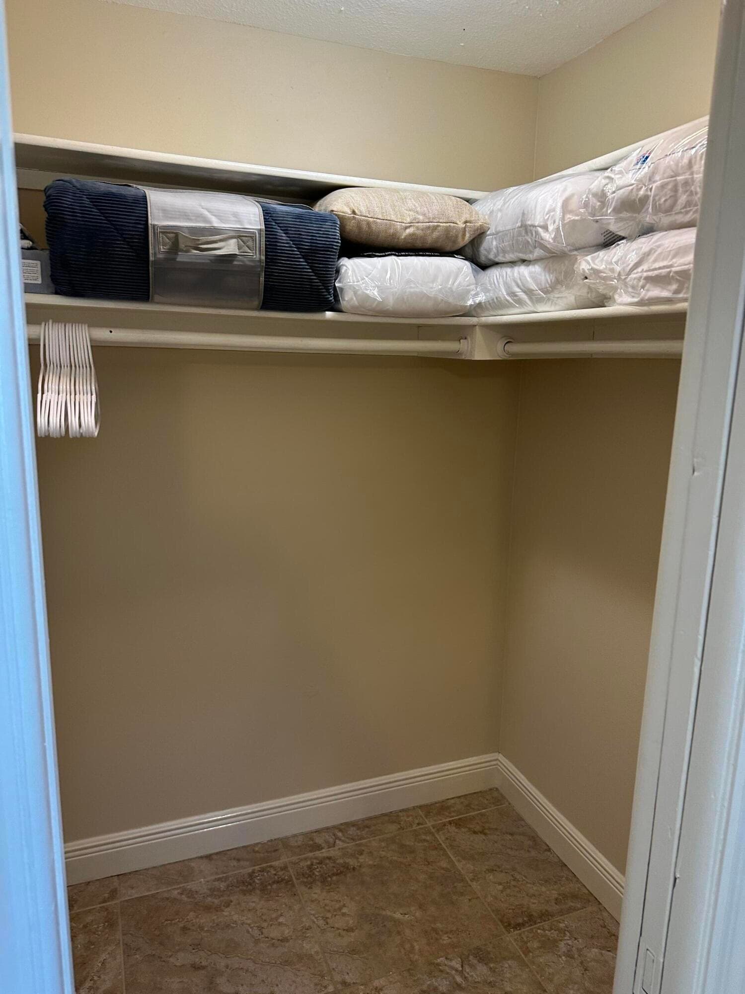 801 Hummingbird Way 201, North Palm Beach, FL 33408 — photo 13 of 32