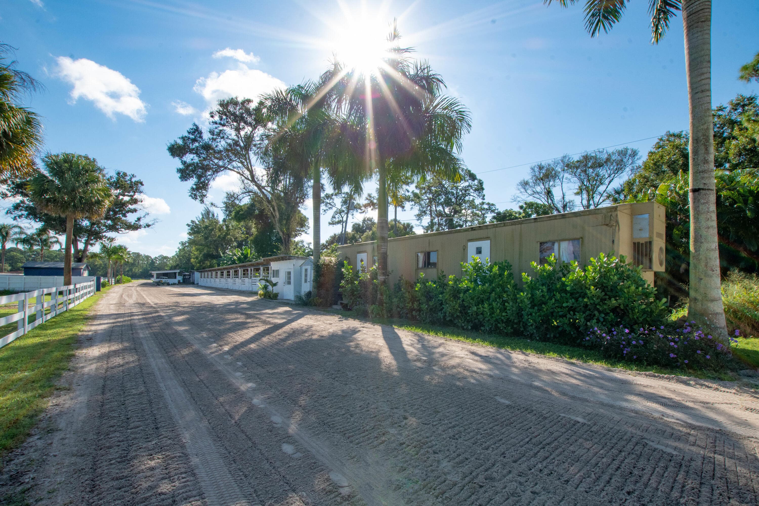 1044 D Road, Loxahatchee Groves, FL 33470 — photo 4 of 36