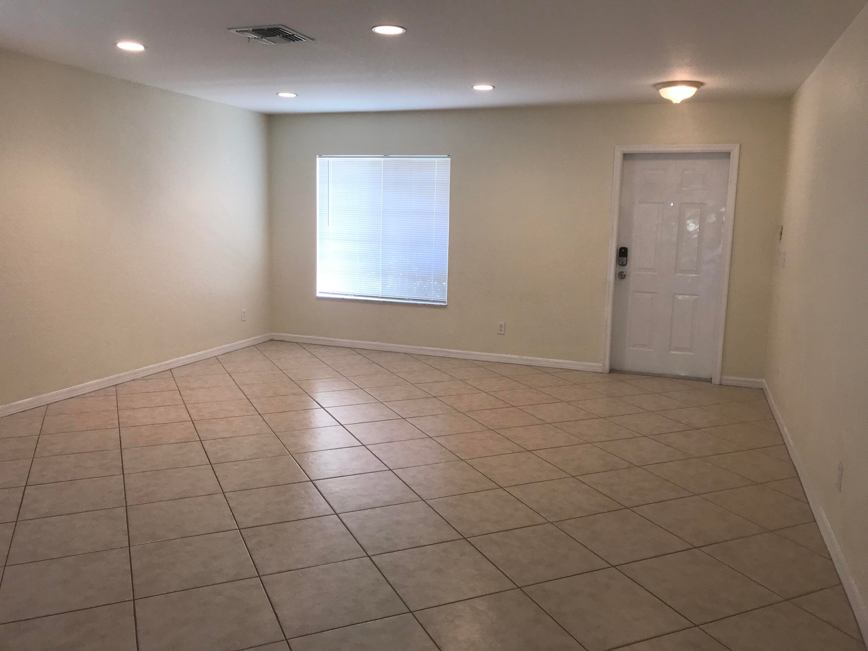 2098 SW Newport Isles Boulevard, Port St. Lucie, FL 34953 — photo 5 of 11