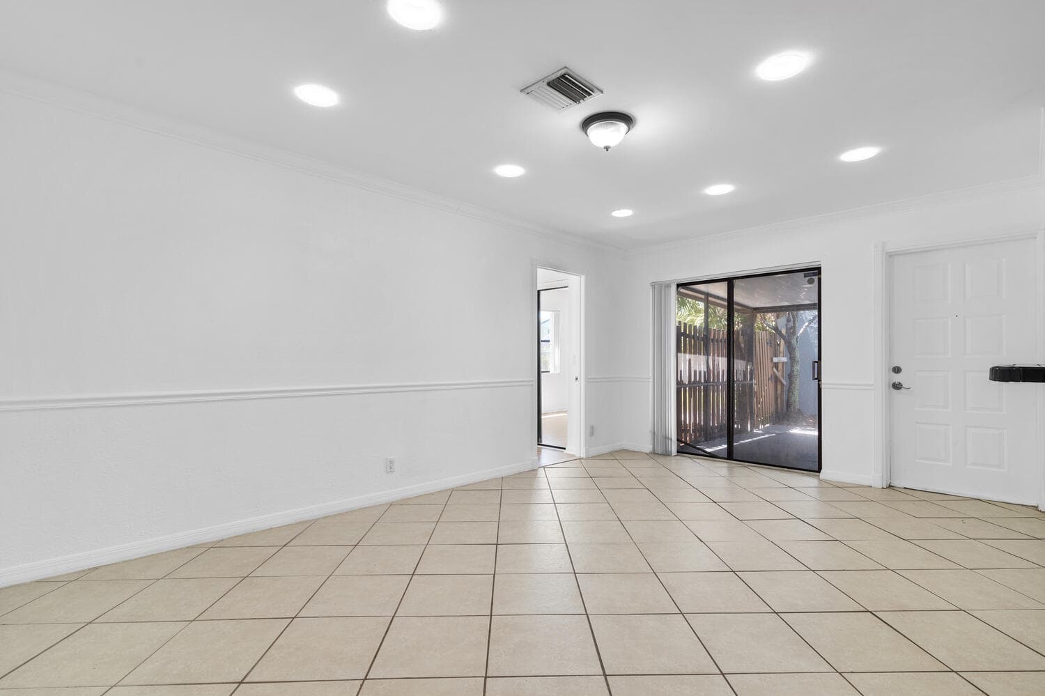 7 Crossing Circle C, Boynton Beach, FL 33435 — photo 8 of 18