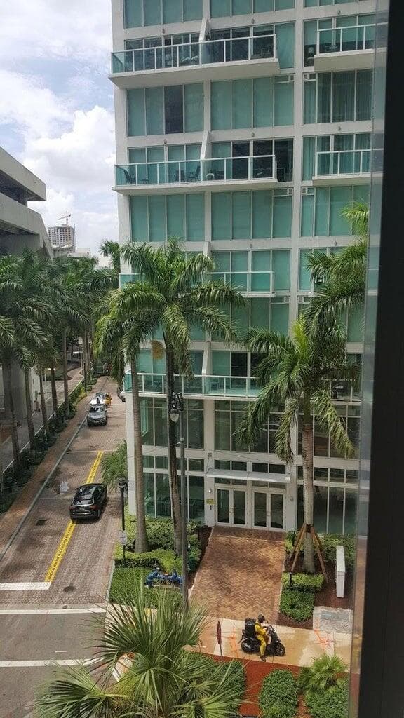 31 SE 6th Street 602, Miami, FL 33131 — photo 20 of 39