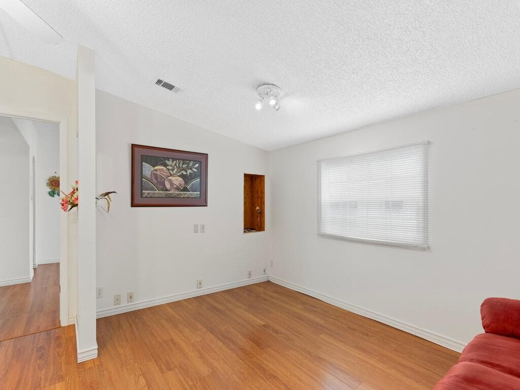 471 Tropical Isles Circle, Fort Pierce, FL 34982 — photo 6 of 22