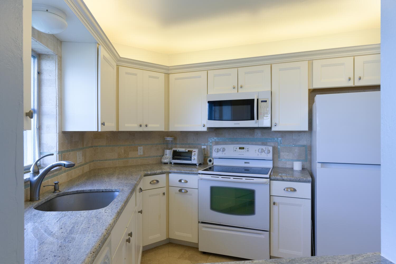 28 Yacht Club Drive 109, North Palm Beach, FL 33408 — photo 7 of 44