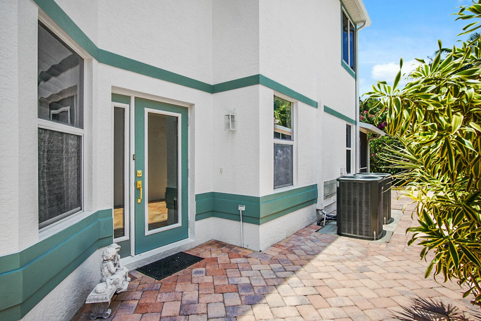 144 Pepper Lane, Jensen Beach, FL 34957 — photo 5 of 37