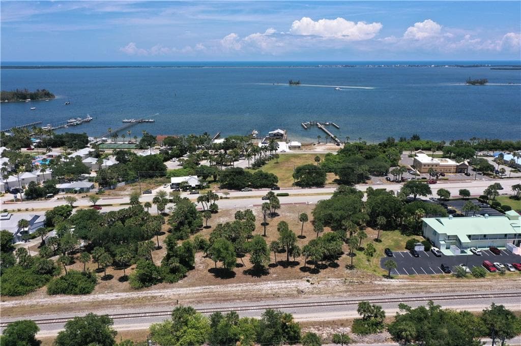 1531 Us Highway 1 Highway, Sebastian, FL 32958 — photo 3 of 36