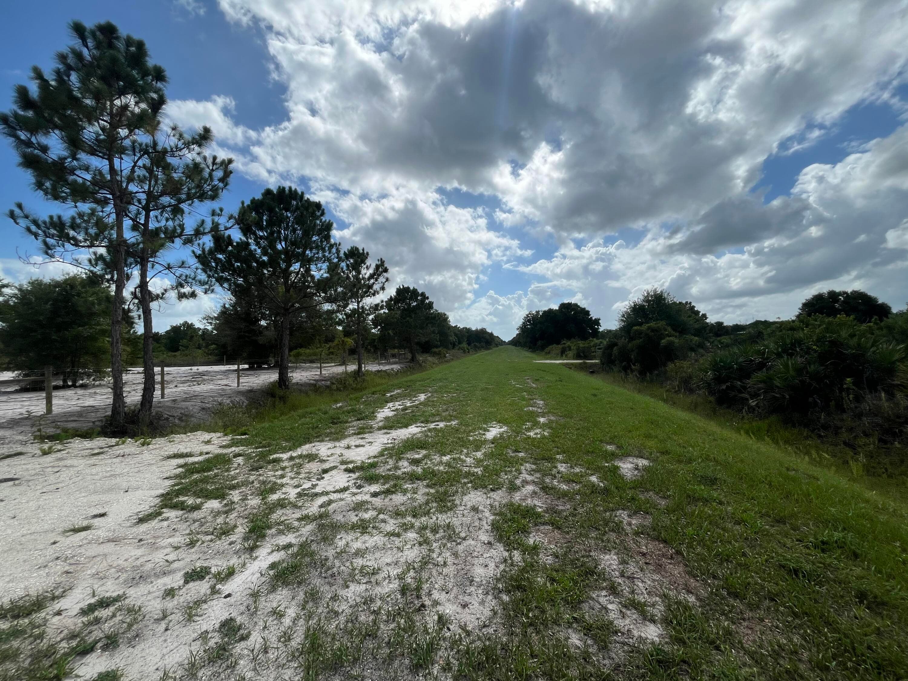 16916 NW 262nd Street, Okeechobee, FL 34972 — photo 3 of 8