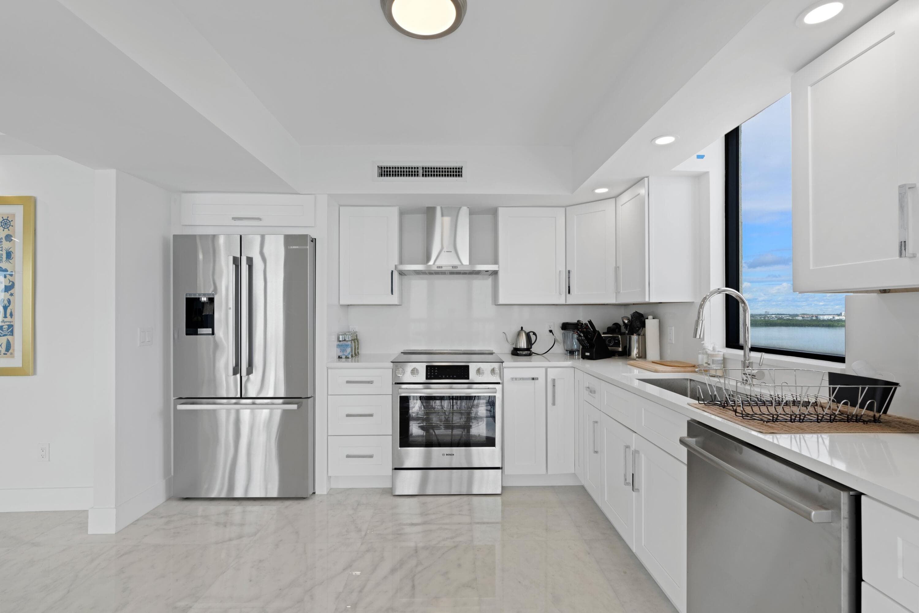 5380 N Ocean Drive 10d, Riviera Beach, FL 33404 — photo 9 of 23