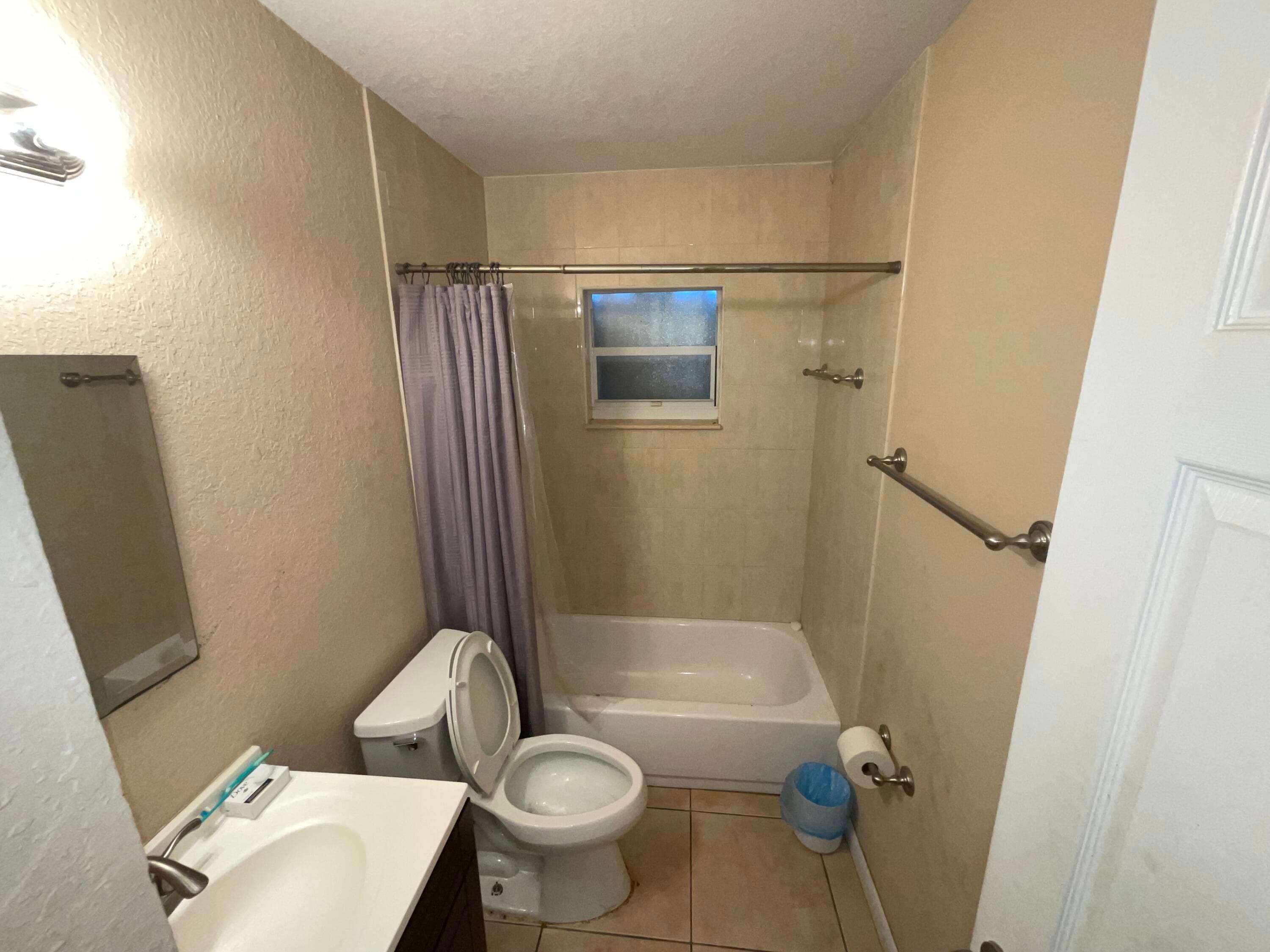 1910 NW 3 Avenue, Pompano Beach, FL 33060 — photo 4 of 4
