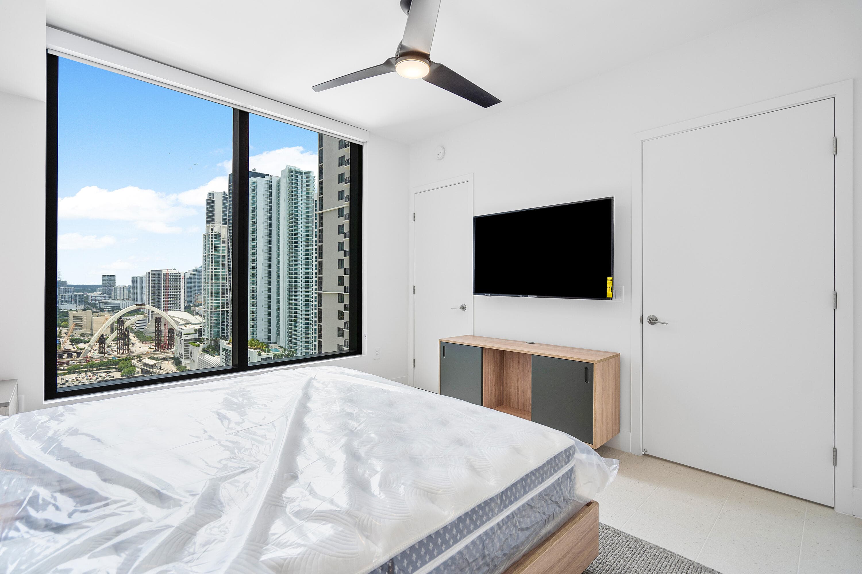 601 NE 1st Avenue 2809, Miami, FL 33132 — photo 23 of 61