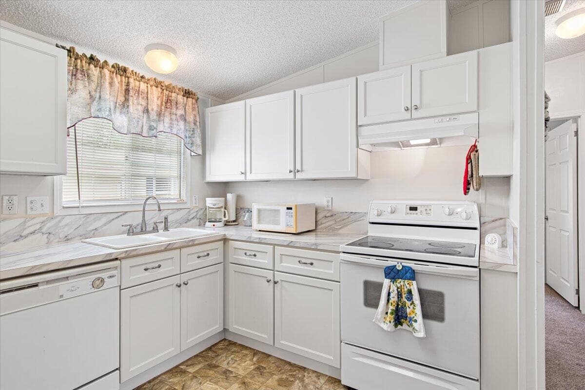 205 Sandy Bottom Place A 10, Fort Pierce, FL 34982 — photo 23 of 26