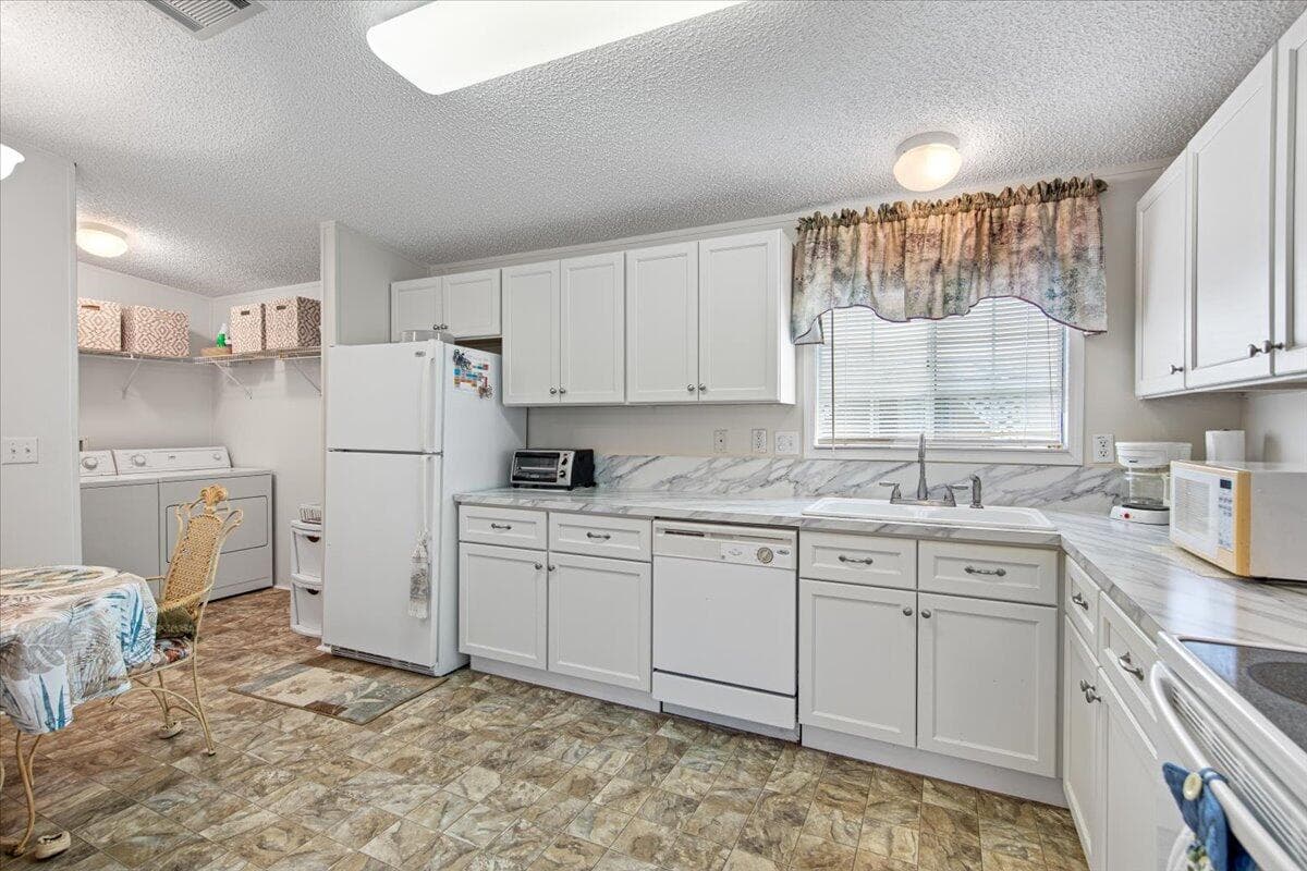 205 Sandy Bottom Place A 10, Fort Pierce, FL 34982 — photo 24 of 26