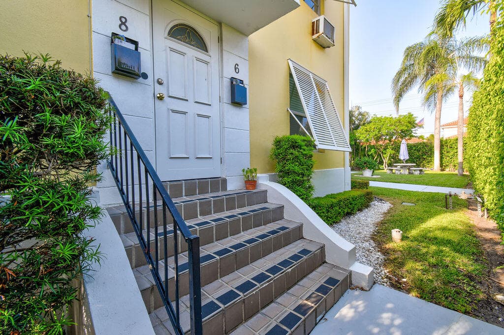 172 N County Road, Palm Beach, FL 33480 — photo 23 of 49