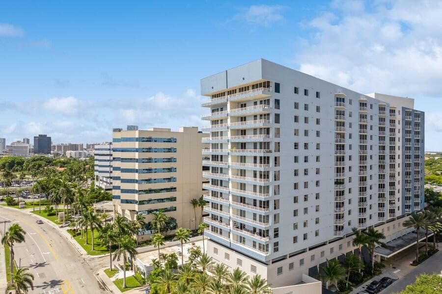 1551 N Flagler Drive 1205, West Palm Beach, FL 33401 — photo 37 of 38