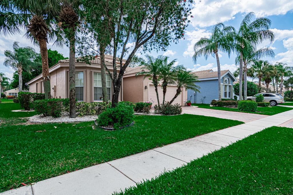8200 Playa Del Sur Boulevard, Lake Worth, FL 33467 — photo 35 of 69