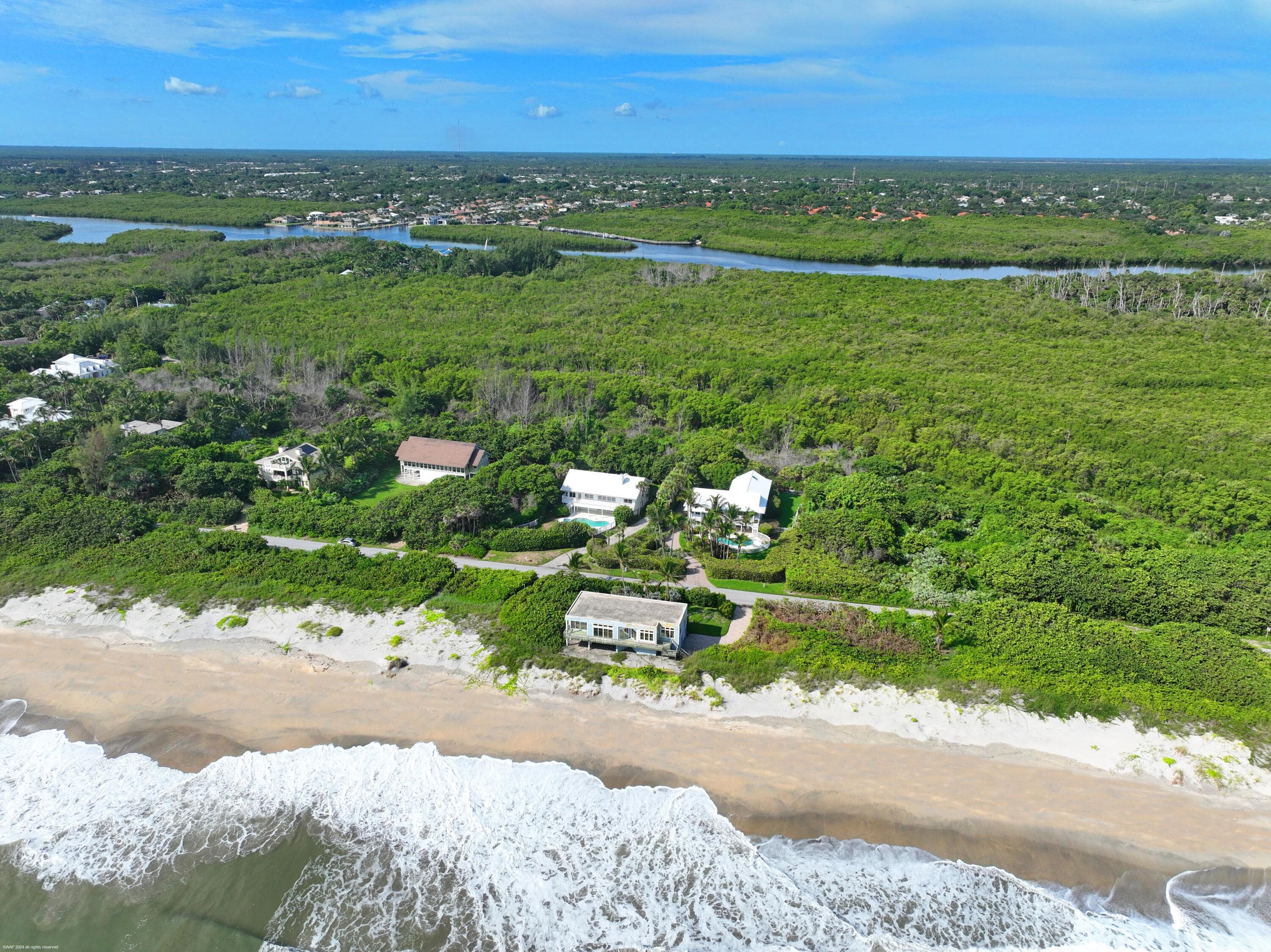 162 N Beach Road, Jupiter Island, FL 33455 — photo 11 of 73