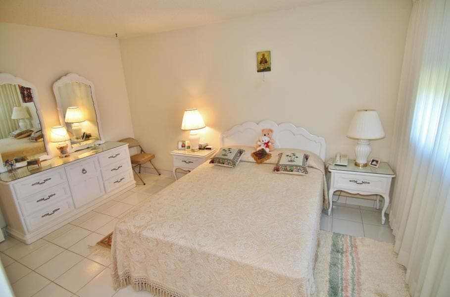 1753 3rd Avenue N 206, Lake Worth Beach, FL 33460 — photo 10 of 18