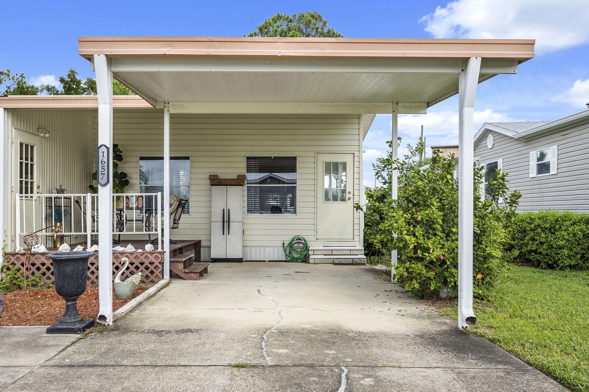 1657 Elkhart Circle, Tavares, FL 32778 — photo 4 of 27
