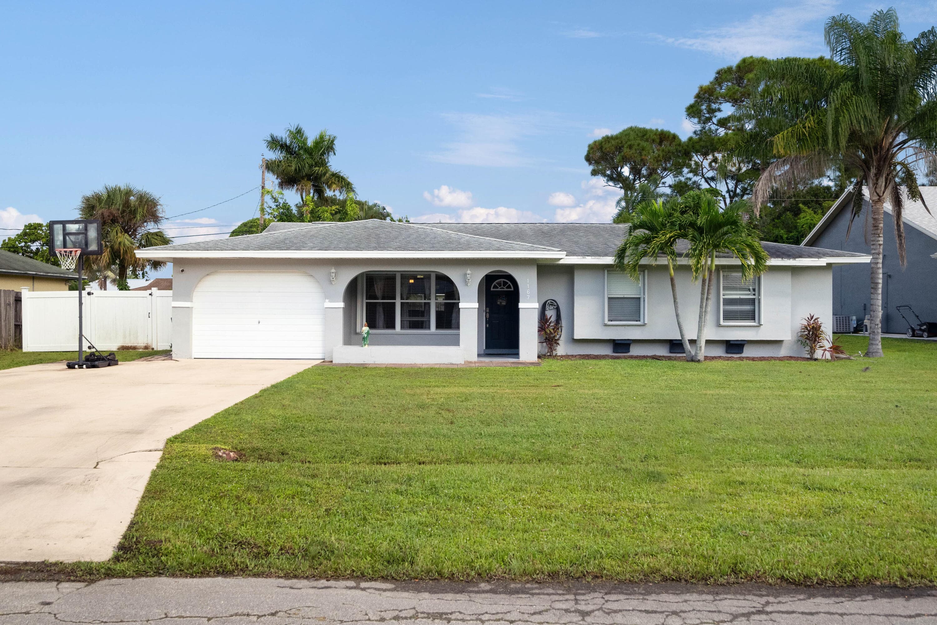 1167 SE Proctor Lane, Port St. Lucie, FL 34983 — photo 4 of 34