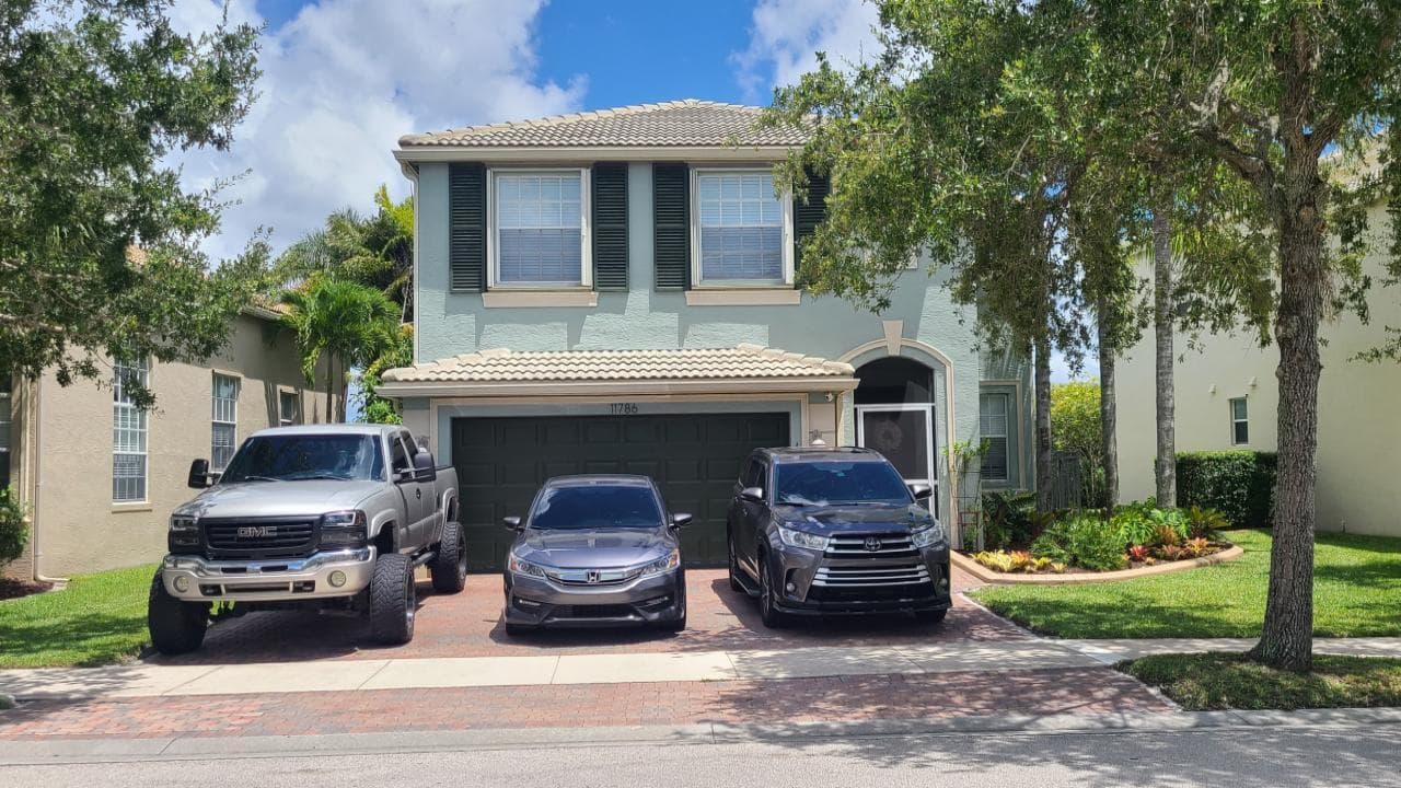 11786 SW Bennington Circle, Port St. Lucie, FL 34987 — photo 1 of 38