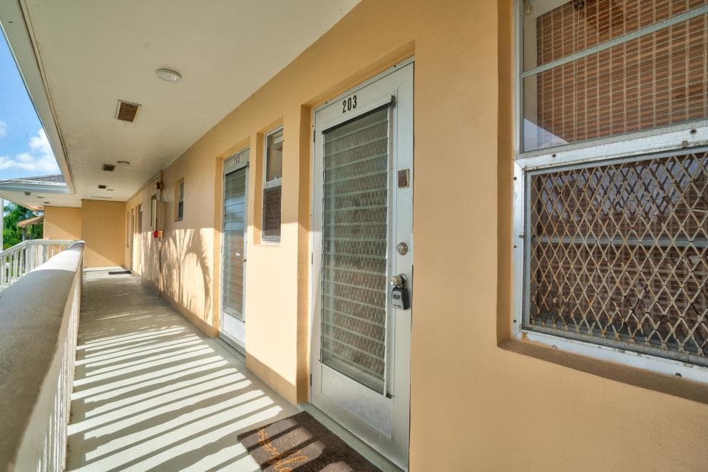 2111 NE 1st Court 203, Boynton Beach, FL 33435 — photo 2 of 22