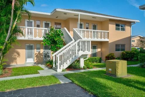2111 NE 1st Court 203, Boynton Beach, FL 33435 — photo 1 of 22