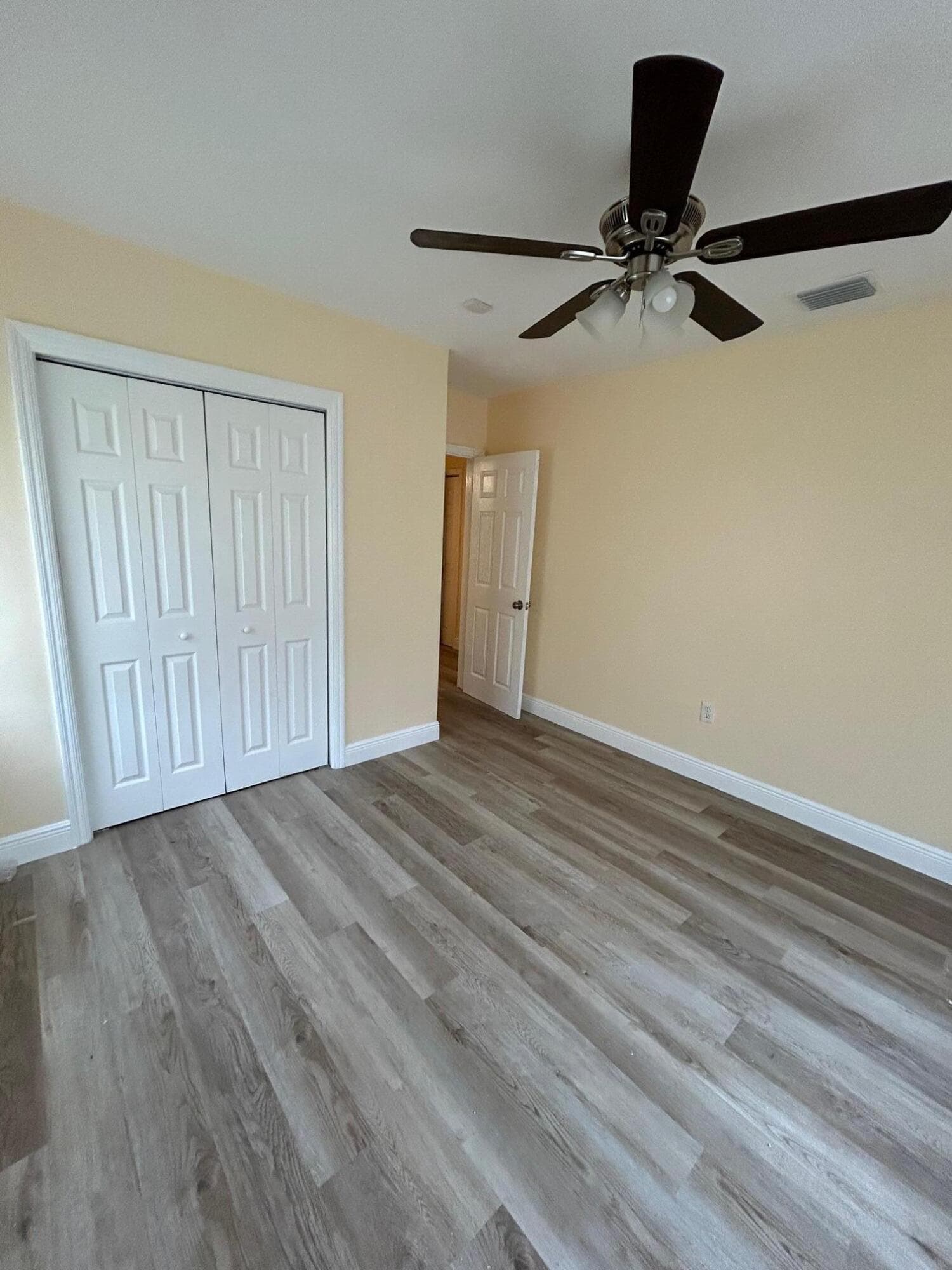 5840 Banana Road, West Palm Beach, FL 33413 — photo 4 of 14