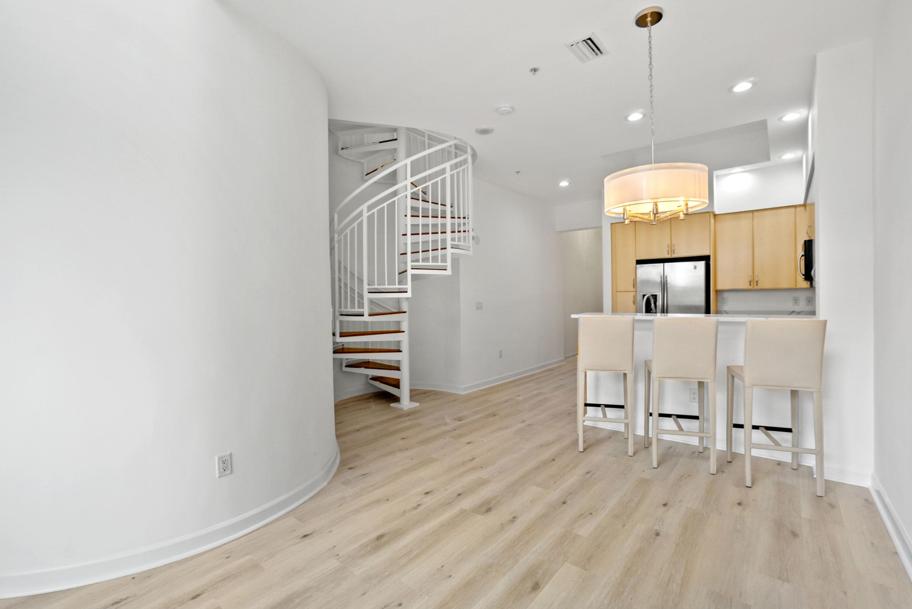 801 S Olive Avenue 211, West Palm Beach, FL 33401 — photo 4 of 34