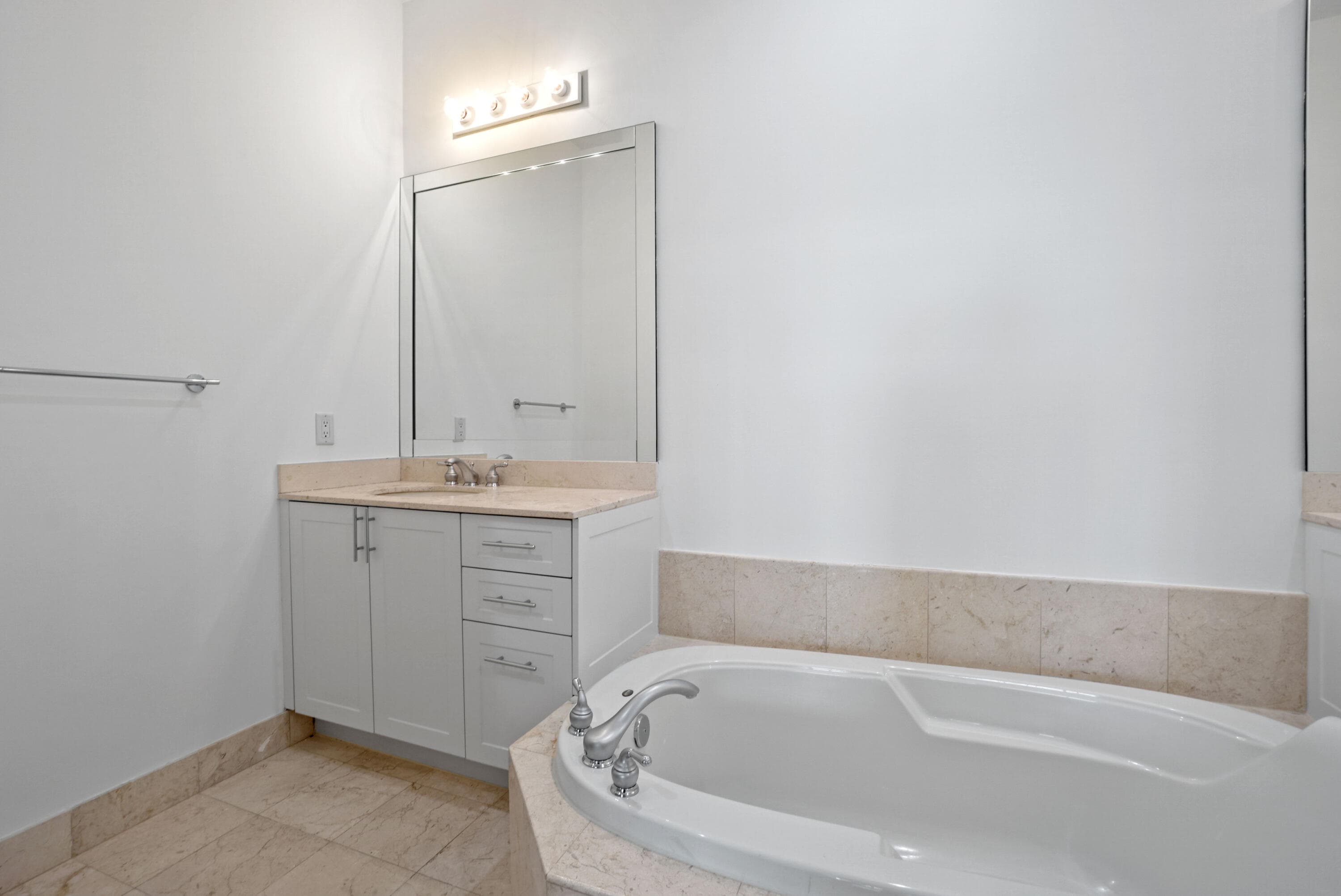 801 S Olive Avenue 211, West Palm Beach, FL 33401 — photo 19 of 34