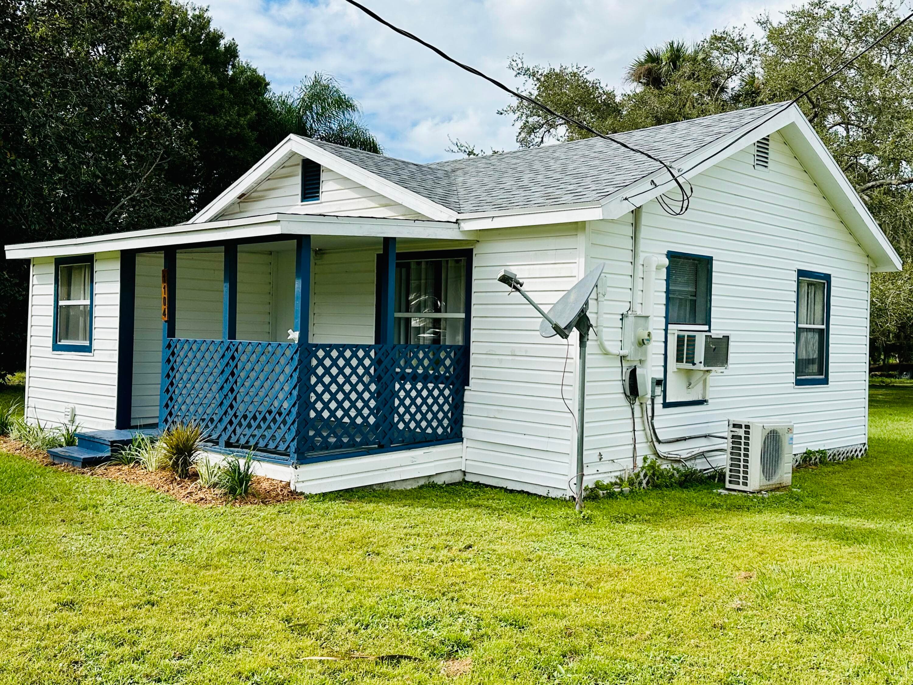 1104 SW 11th Street, Okeechobee, FL 34974 — photo 14 of 59