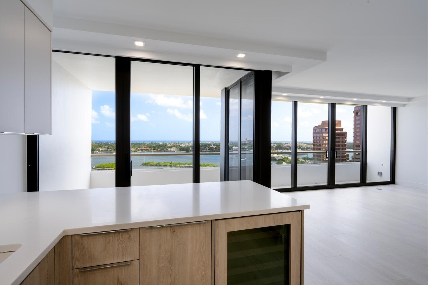 525 S Flagler Drive 14c, West Palm Beach, FL 33401 — photo 12 of 48
