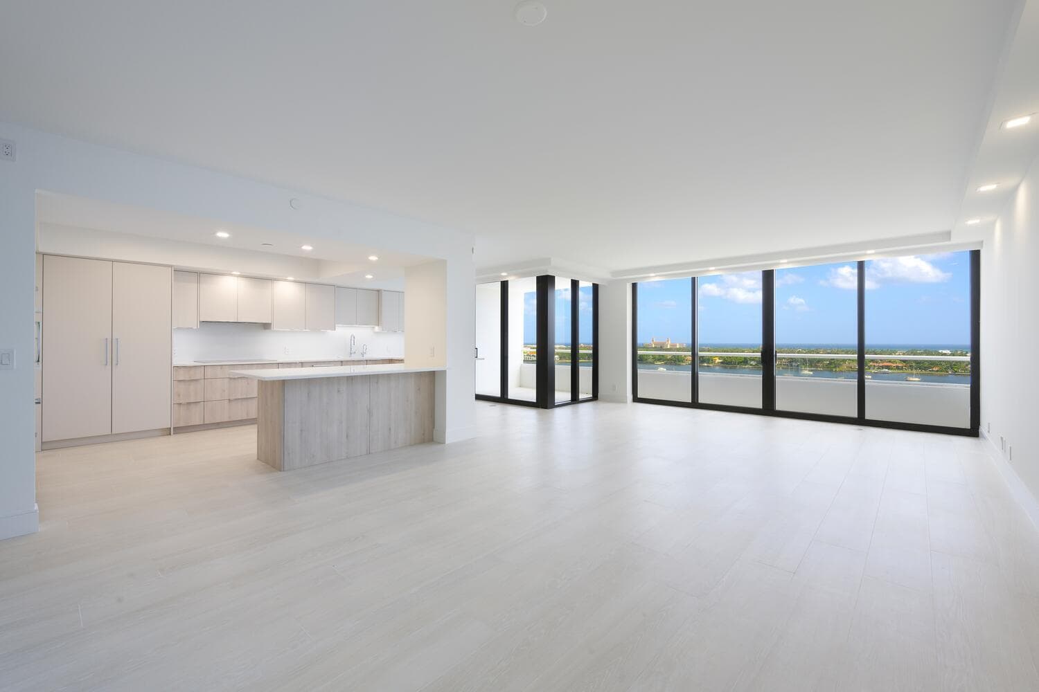 525 S Flagler Drive 14c, West Palm Beach, FL 33401 — photo 5 of 48