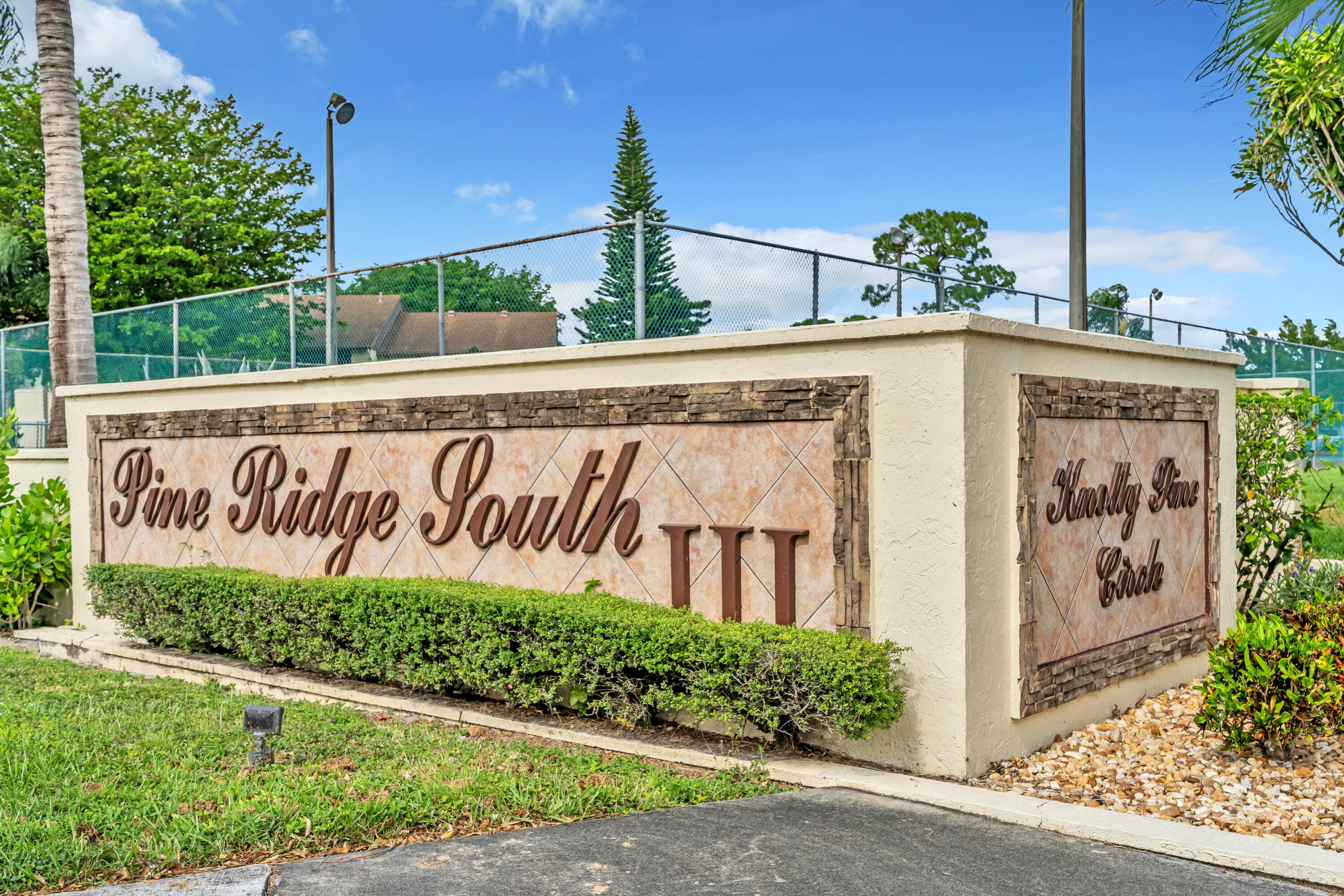 329 Knotty Pine Circle A-2, Greenacres, FL 33463 — photo