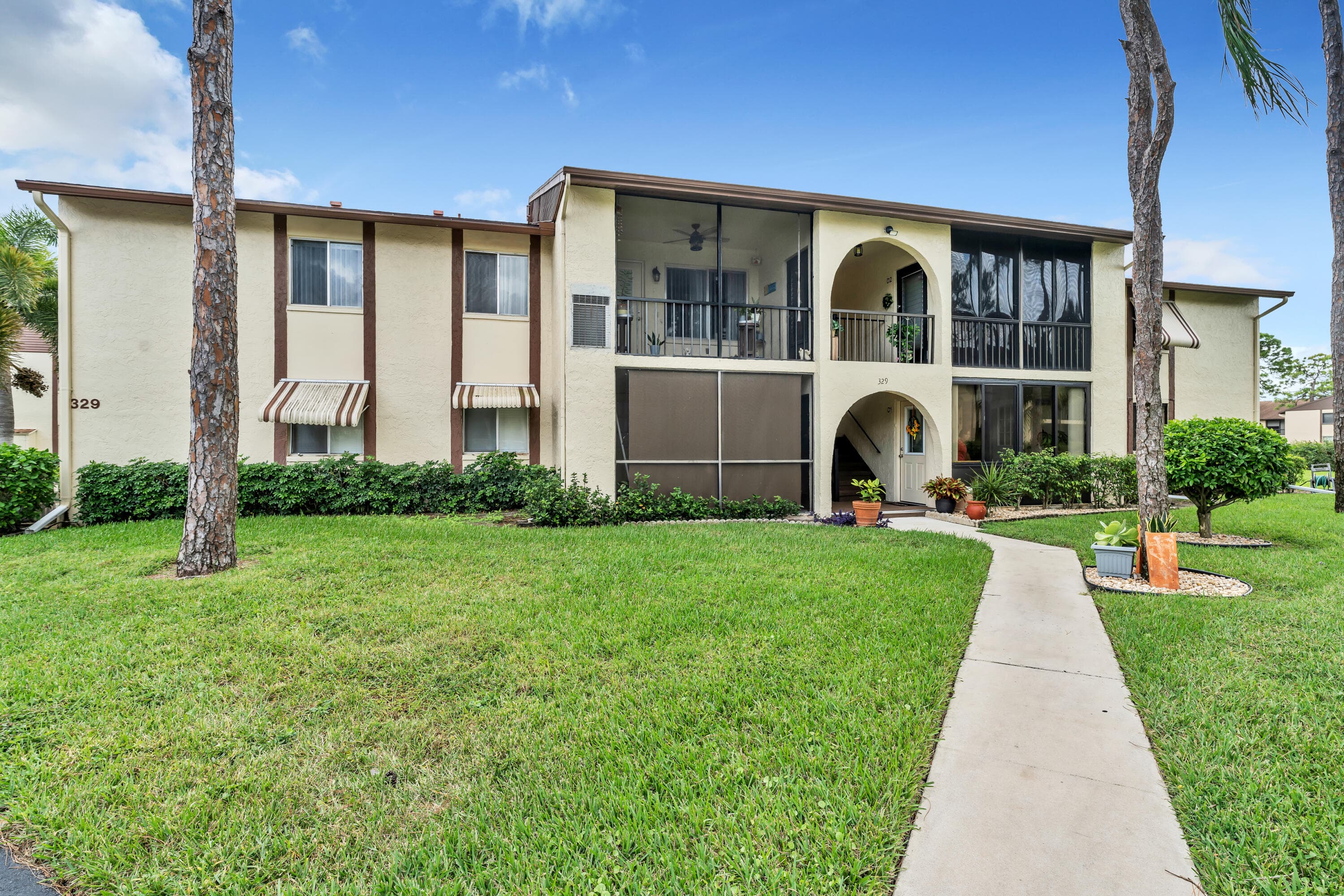 329 Knotty Pine Circle A-2, Greenacres, FL 33463 — photo 2 of 31