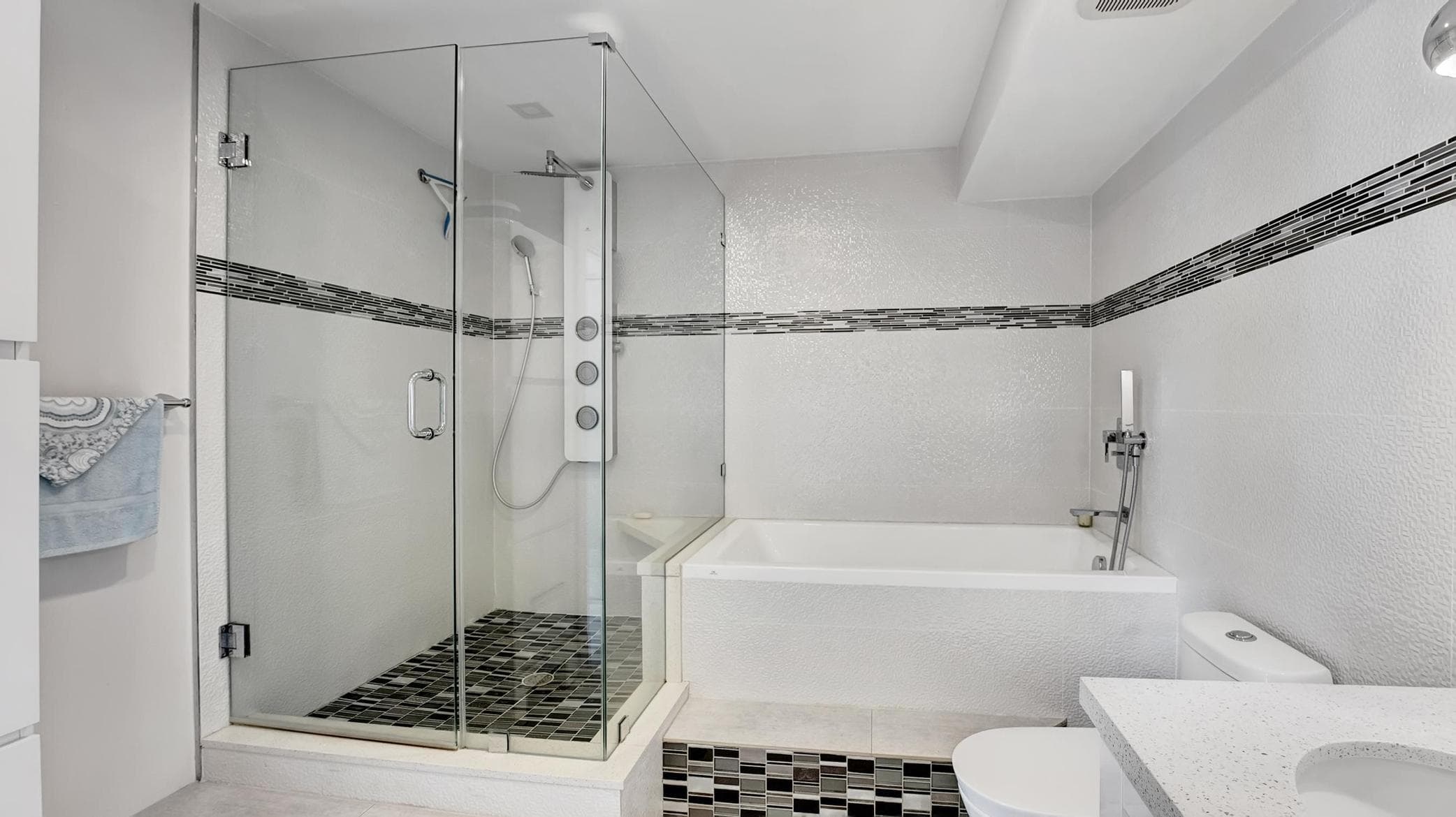 3546 S Ocean Boulevard 418, South Palm Beach, FL 33480 — photo 16 of 30