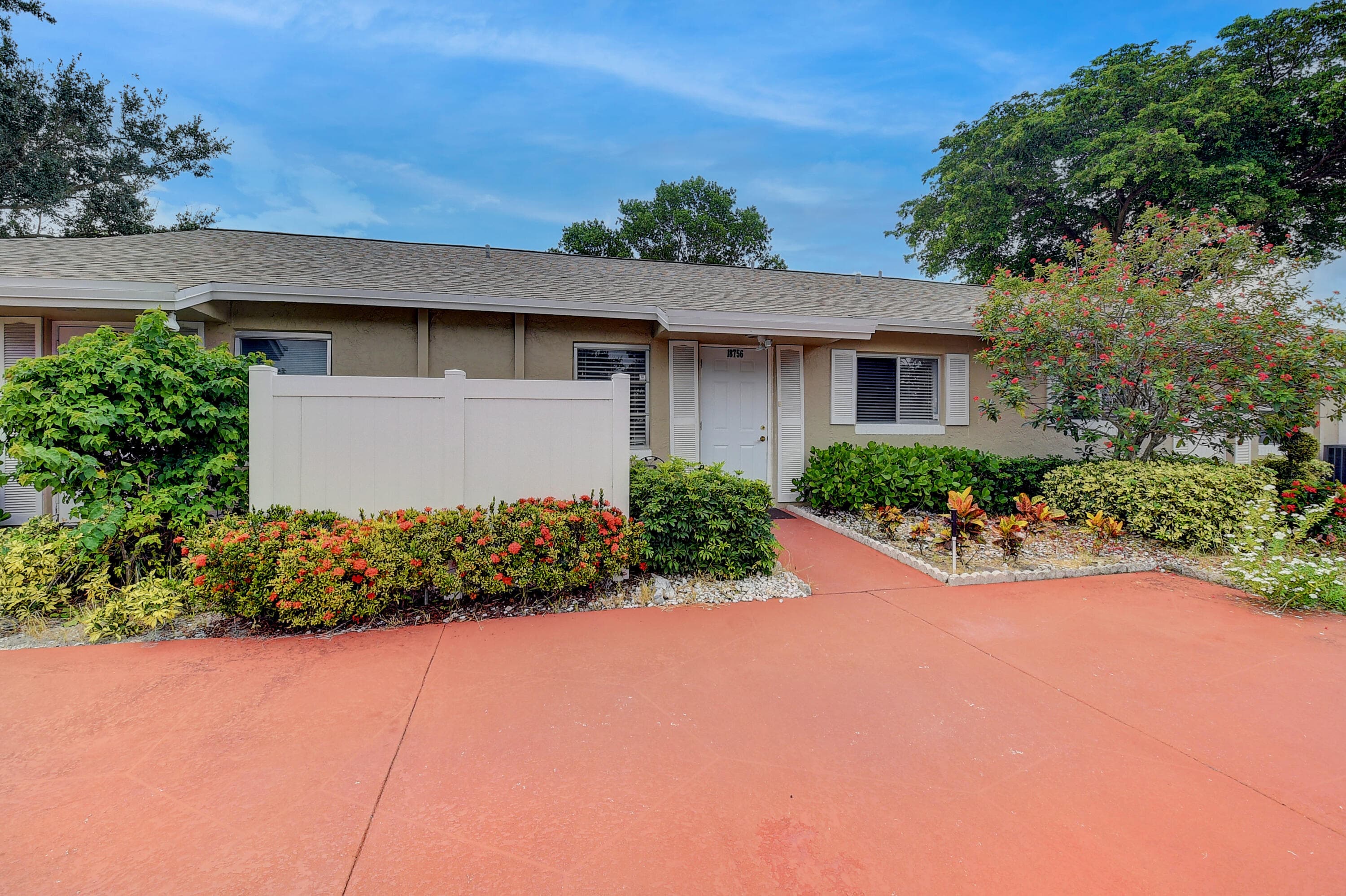 18756 Schooner Drive B, Boca Raton, FL 33496 — photo 4 of 44