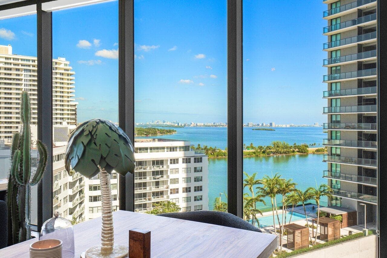 650 NE 32nd Street 1508, Miami, FL 33137 — photo 4 of 37