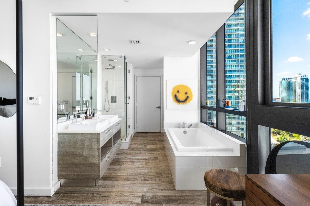 650 NE 32nd Street 1508, Miami, FL 33137 — photo 15 of 37
