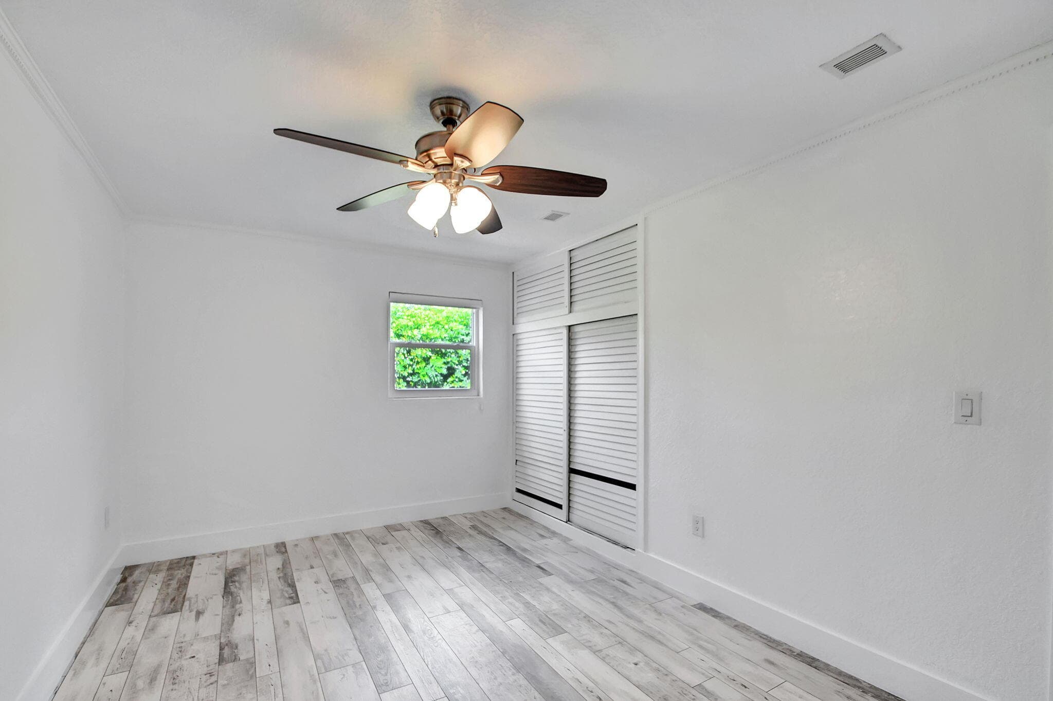 2478 Kentucky Street, West Palm Beach, FL 33406 — photo 28 of 65