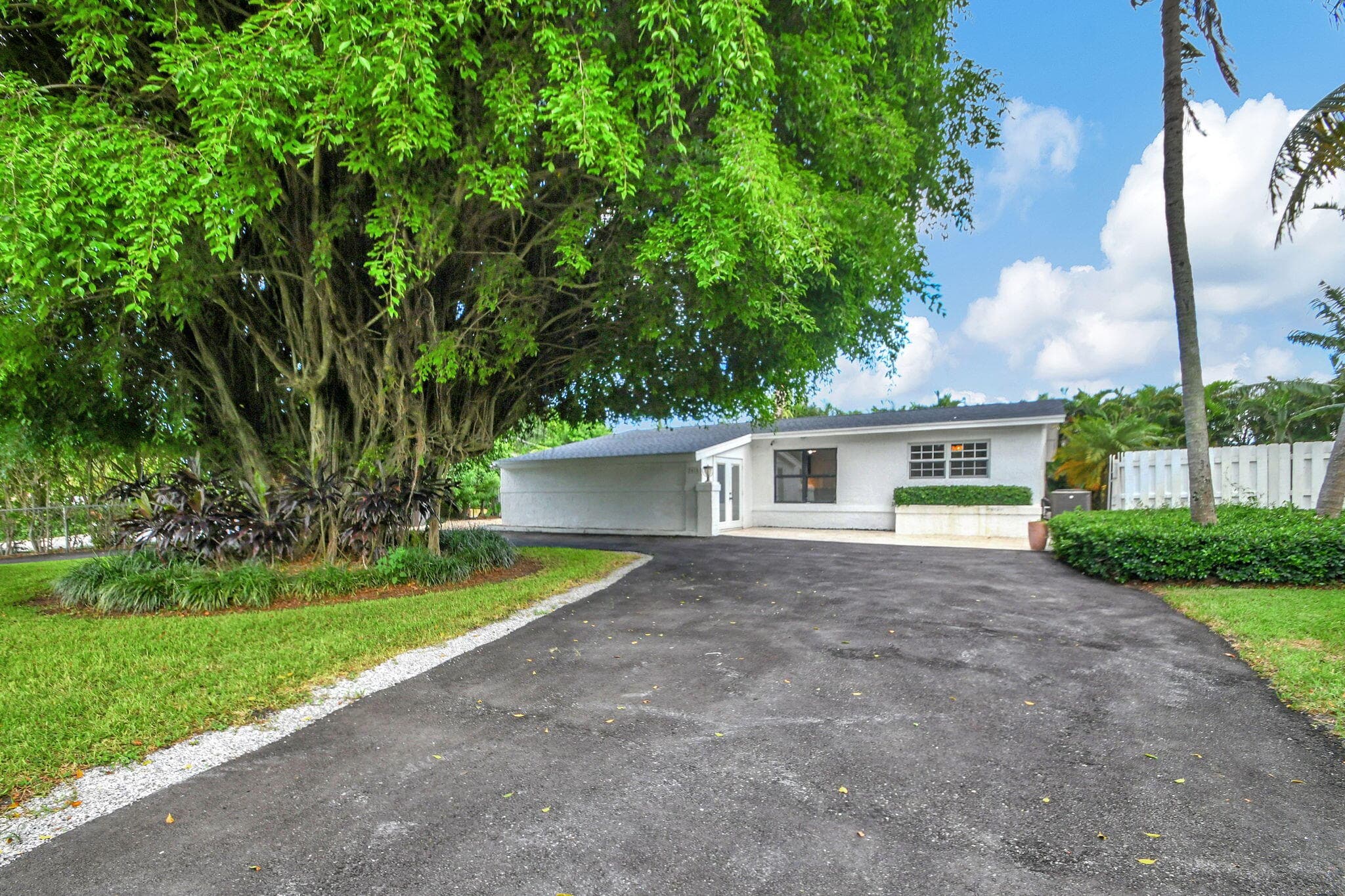 2478 Kentucky Street, West Palm Beach, FL 33406 — photo 2 of 65