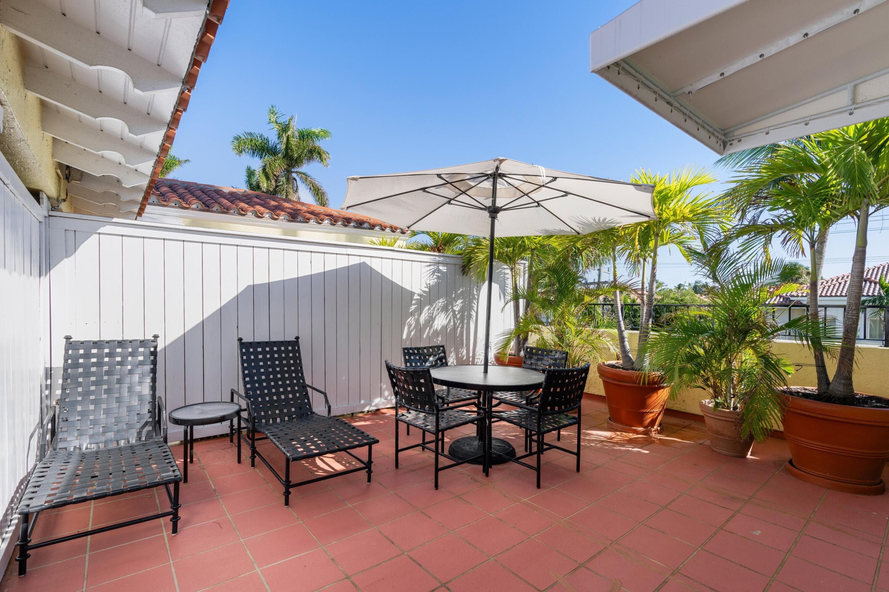 301 Australian Avenue 303, Palm Beach, FL 33480 — photo 3 of 20