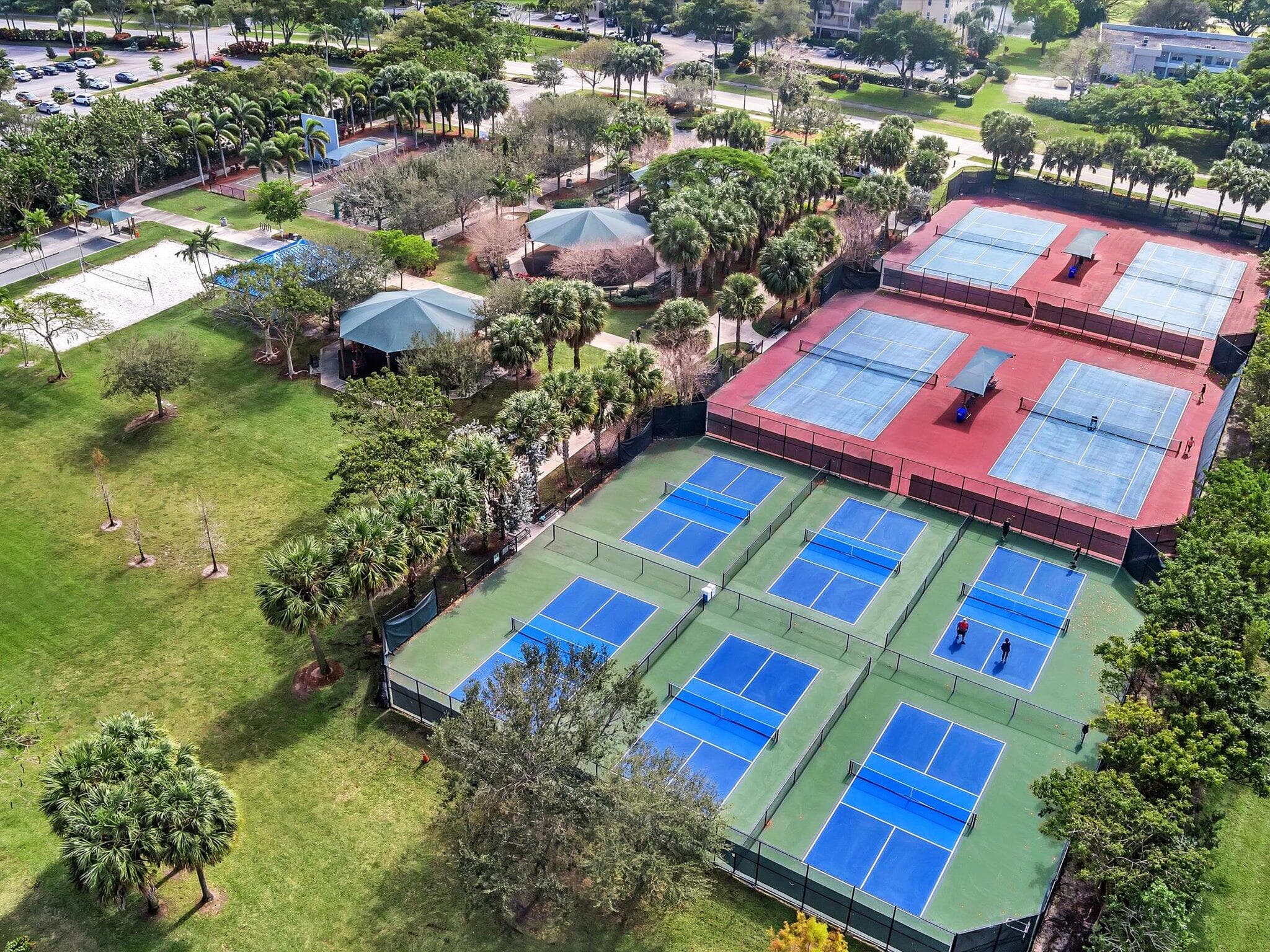 3510 Oaks Way 409, Pompano Beach, FL 33069 — photo 54 of 61