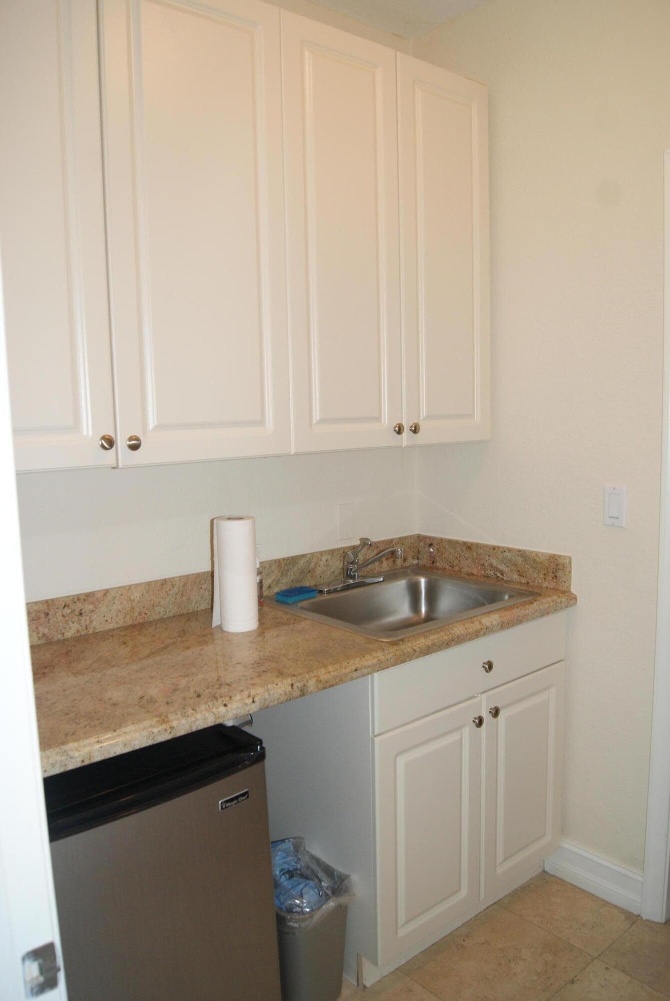 766 SE 5th Avenue, Delray Beach, FL 33483 — photo 4 of 13