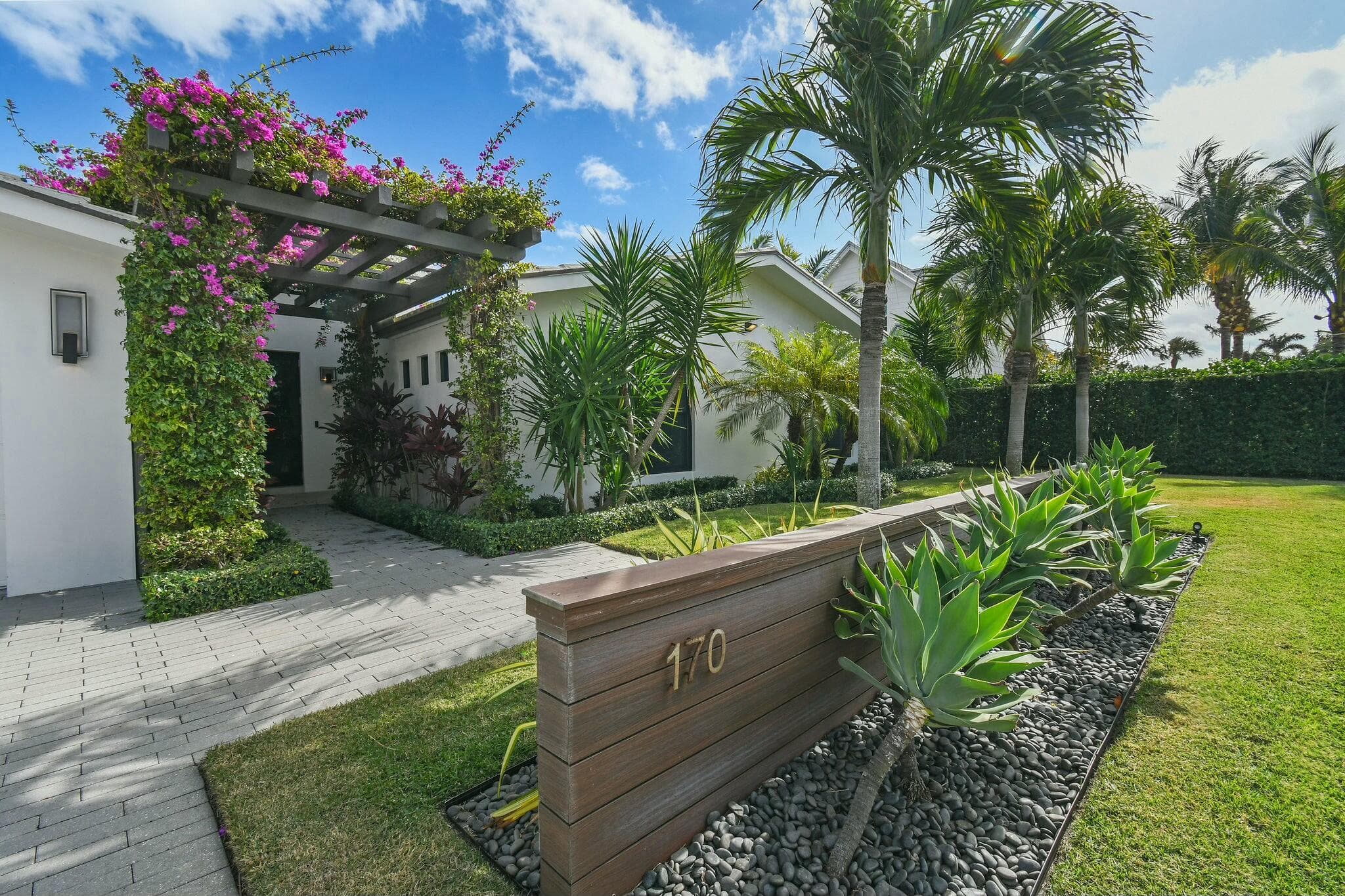 170 Beacon Lane, Jupiter Inlet Colony, FL 33469 — photo 2 of 46