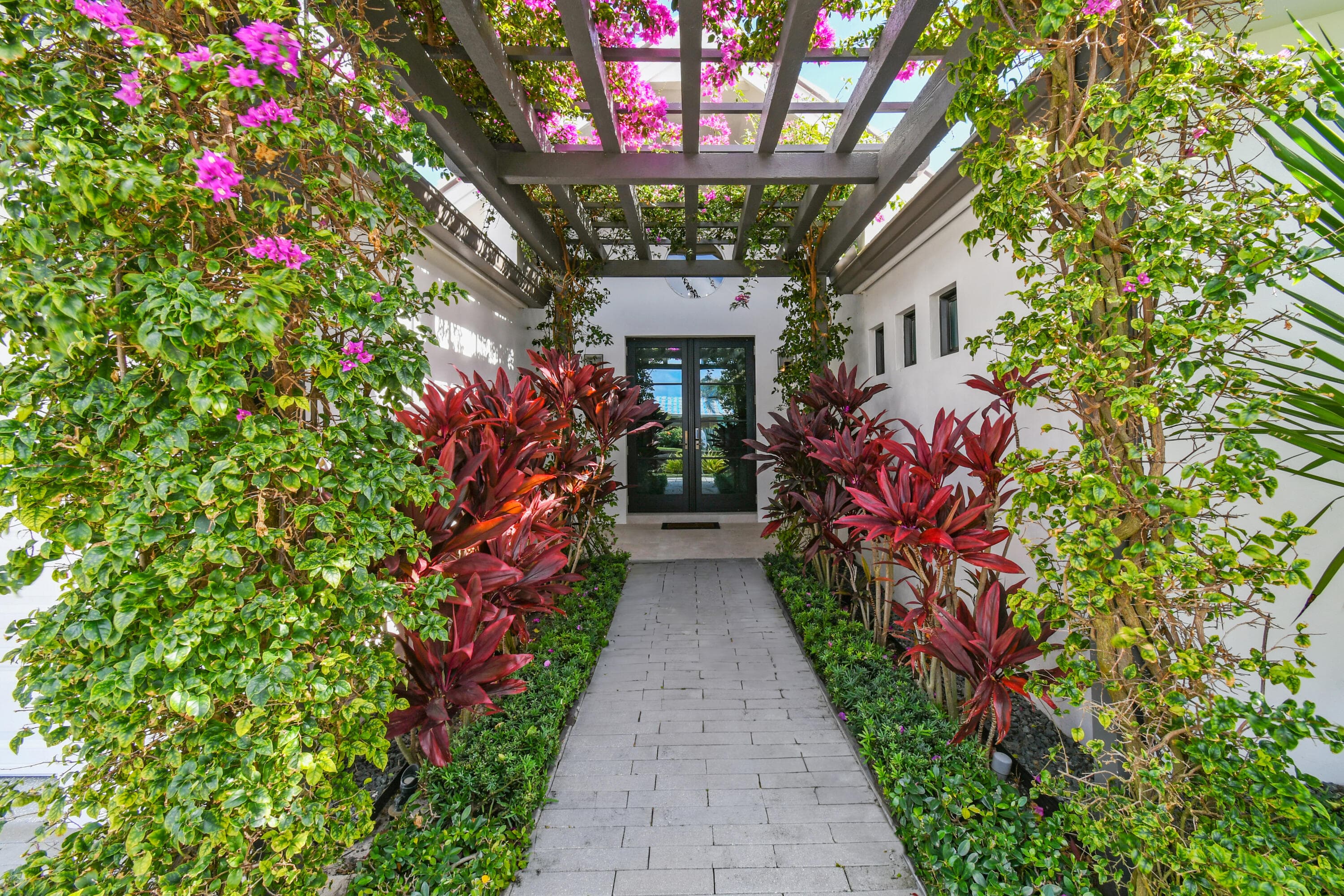 170 Beacon Lane, Jupiter Inlet Colony, FL 33469 — photo 3 of 46