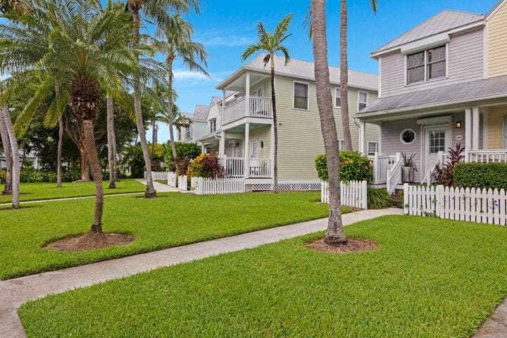 5092 Sunset Village Drive, Duck Key, FL 33050 — photo 3 of 49