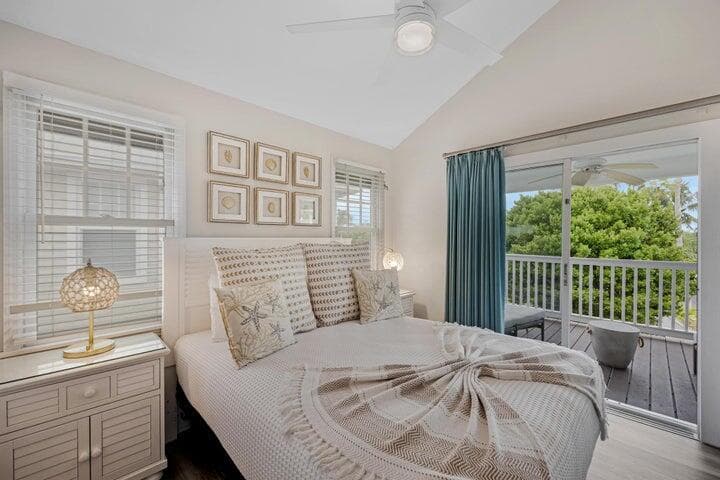 5092 Sunset Village Drive, Duck Key, FL 33050 — photo 29 of 49