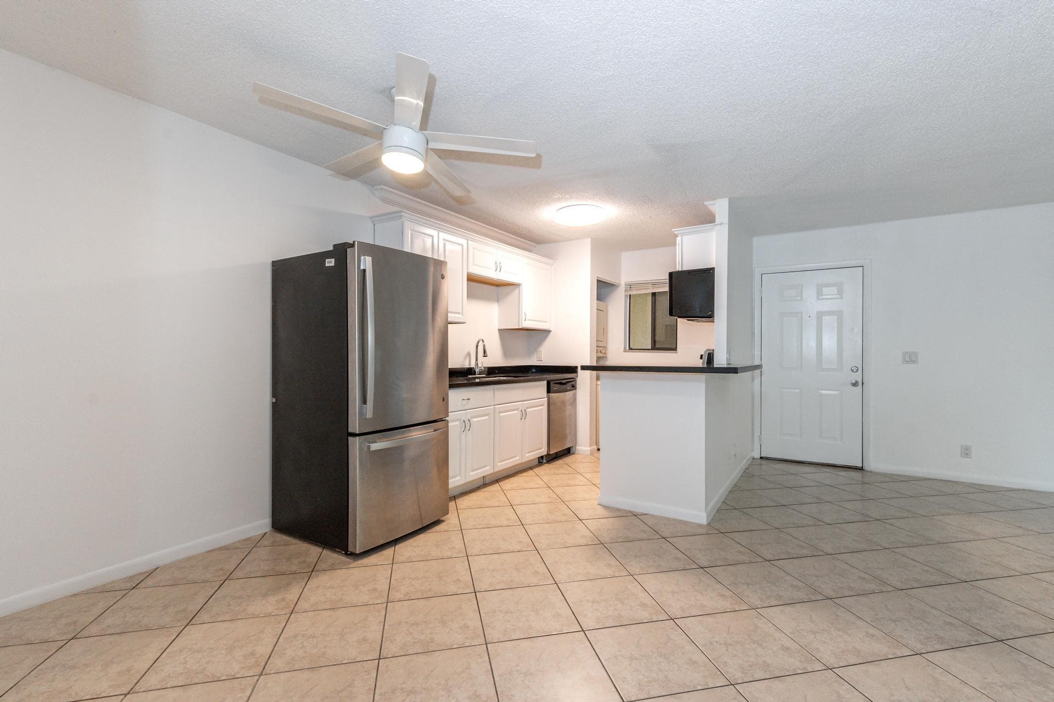 567 Trace Cir Circle, Deerfield Beach, FL 33441 — photo 5 of 10