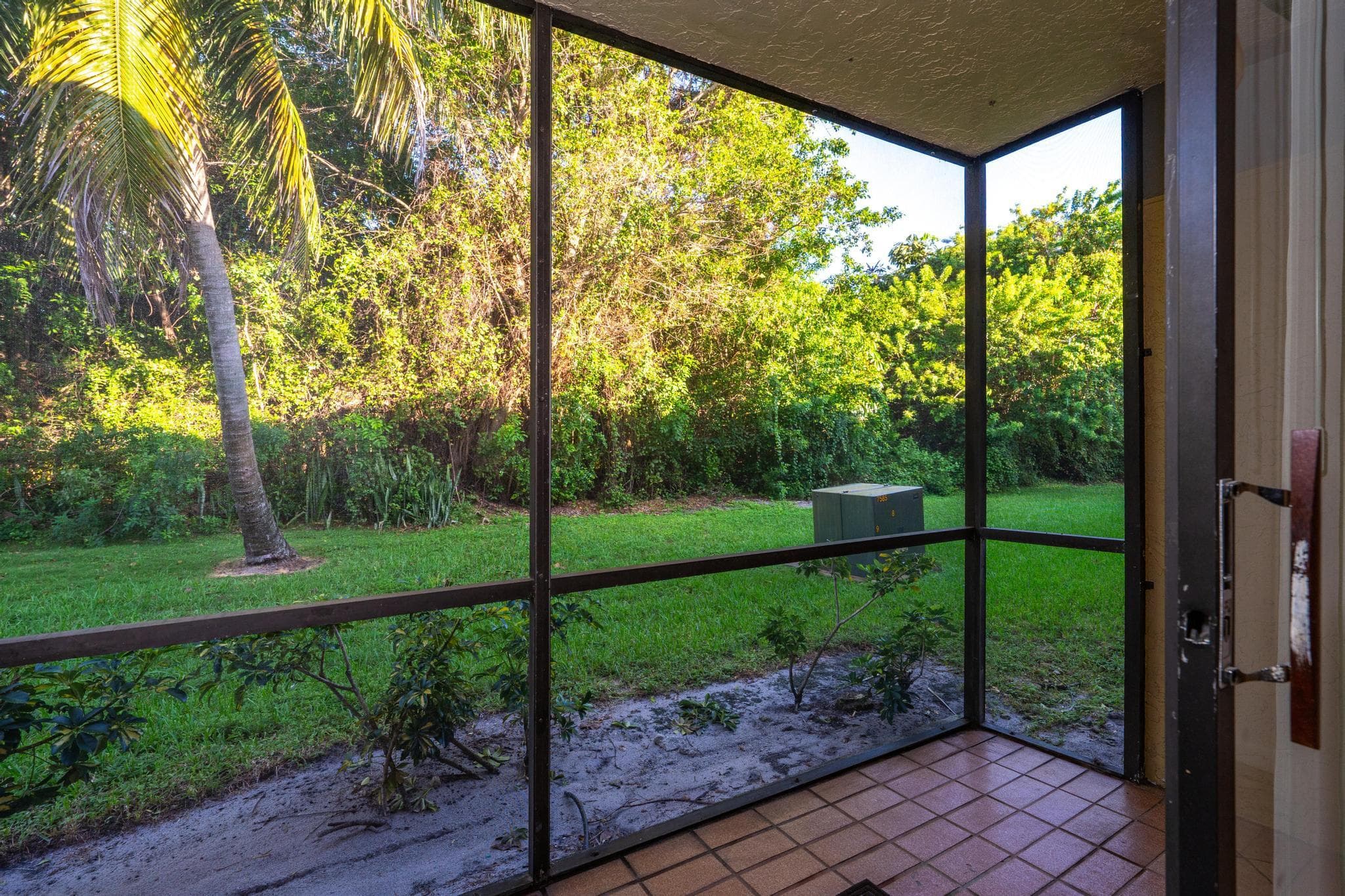 567 Trace Cir Circle, Deerfield Beach, FL 33441 — photo 6 of 10